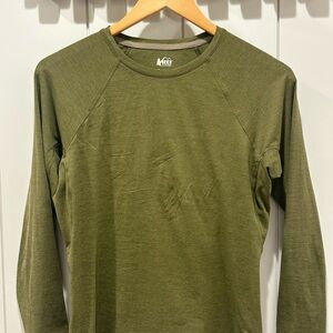 REI olive green performance crewneck top
